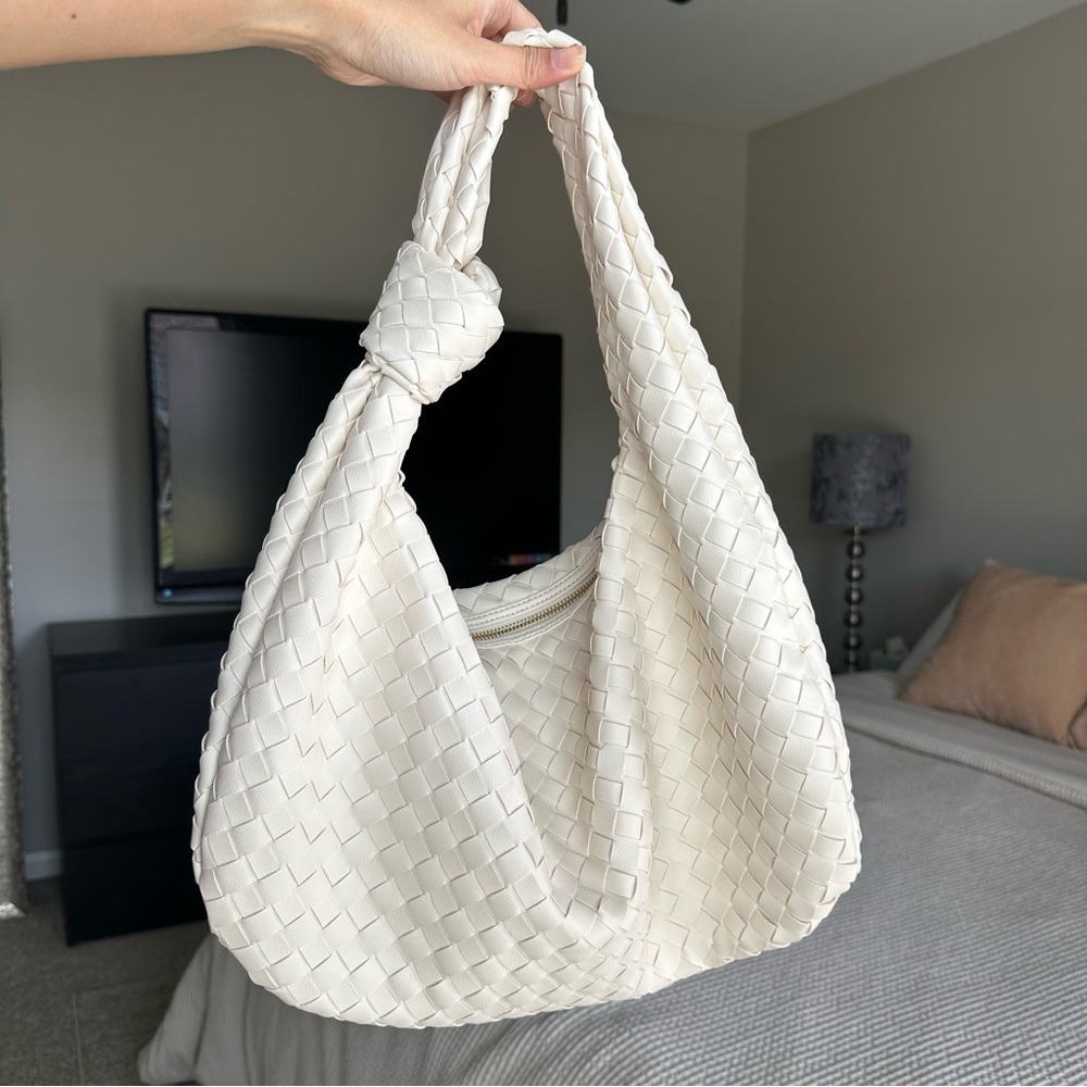 Urban Expressions Woven Knotted Bag